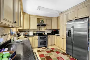 869 Falcon Crest Dr, Lawrenceville, GA 30043 - Photo 10