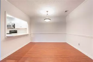 311 Hollyfax Circle, Atlanta, GA 30328 - Photo 10