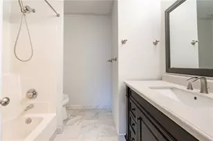 311 Hollyfax Circle, Atlanta, GA 30328 - Photo 16