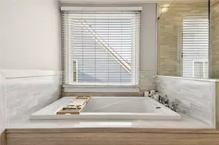 1533 Gilstrap Ln NW, Atlanta, GA 30318 - Photo 26