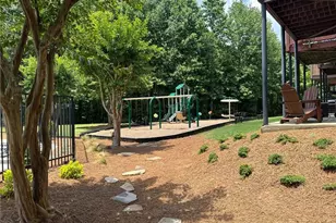 923 Prestwyck Ct, Alpharetta, GA 30004 - Photo 10