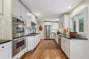 767 Moores Mill Rd NW, Atlanta, GA 30327 - Photo 10