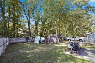 884 Forest Path, Stone Mountain, GA 30088 - Photo 24