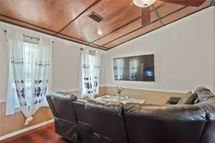 884 Forest Path, Stone Mountain, GA 30088 - Photo 4