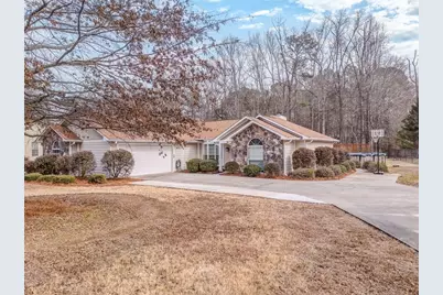 204 Blue Holly Drive NE, Calhoun, GA 30701 - Photo 2