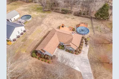 204 Blue Holly Drive NE, Calhoun, GA 30701 - Photo 6