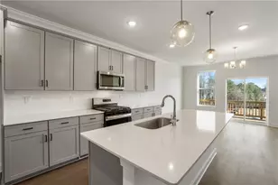 634 Oakleaf Grove Ln, Sugar Hill, GA 30518 - Photo 10