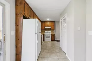 1856 W Elmwood Dr, Acworth, GA 30102 - Photo 12