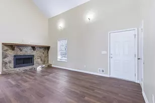 1856 W Elmwood Dr, Acworth, GA 30102 - Photo 8