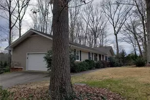 3740 Clubland Dr, Marietta, GA 30068 - Photo 4