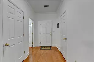 2865 Lenox Rd NE, Atlanta, GA 30324 - Photo 2