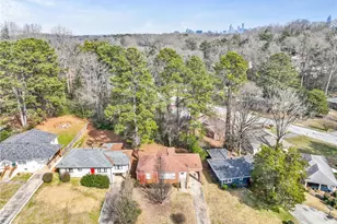 186 W Lake Dr NW, Atlanta, GA 30314 - Photo 36