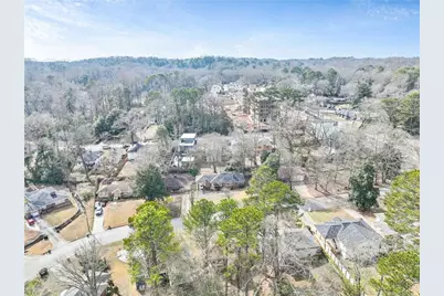 186 W Lake Drive NW, Atlanta, GA 30314 - Photo 38