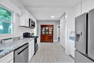 8 S Hughes Street SW, Rome, GA 30165 - Photo 10