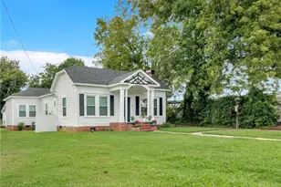 8 S Hughes Street SW, Rome, GA 30165 - Photo 1