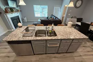 7565 Knoll Hollow Rd, Lithonia, GA 30058 - Photo 16