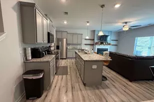 7565 Knoll Hollow Rd, Lithonia, GA 30058 - Photo 12