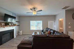 7565 Knoll Hollow Rd, Lithonia, GA 30058 - Photo 8