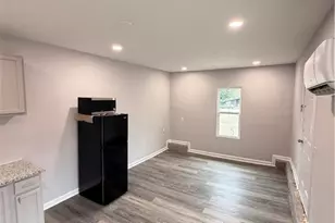 4380 Reins Ridge Unit B, Stone Mountain, GA 30083 - Photo 2
