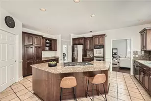 5940 Plantation Dr, Roswell, GA 30075 - Photo 16