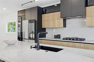 11935 Wildwood Springs Dr, Roswell, GA 30075 - Photo 10