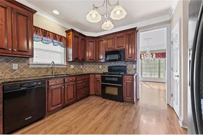 711 Wilhaven Court, Loganville, GA 30052 - Photo 6