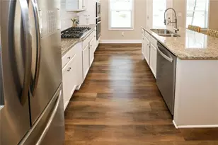 7000 Lancaster Xing, Flowery Branch, GA 30542 - Photo 14