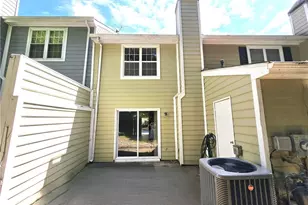 227 Quail Run, Roswell, GA 30076 - Photo 4