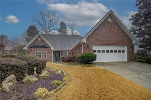 480 Georgian Hills Dr, Lawrenceville, GA 30045 - Photo 2