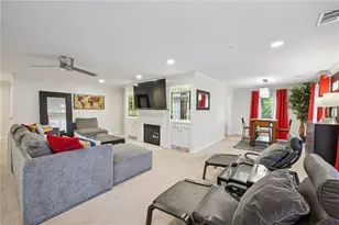 28214 Plantation Dr NE, Atlanta, GA 30324 - Photo 4