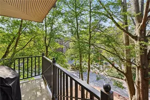 28214 Plantation Dr NE, Atlanta, GA 30324 - Photo 18