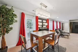 28214 Plantation Dr NE, Atlanta, GA 30324 - Photo 8