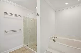 28214 Plantation Dr NE, Atlanta, GA 30324 - Photo 30