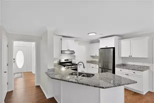 5546 Hurstcliffe Dr, Kennesaw, GA 30152 - Photo 12