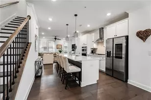 6635 Beacon Dr, Sandy Springs, GA 30328 - Photo 12