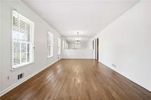 4165 Williamsburg Dr, Atlanta, GA 30337 - Photo 4