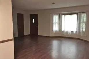 6859 Lake View Ln, Doraville, GA 30360 - Photo 2