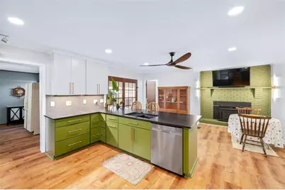 344 Holly Drive, Gainesville, GA 30501 - Photo 10