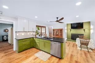 344 Holly Dr, Gainesville, GA 30501 - Photo 10