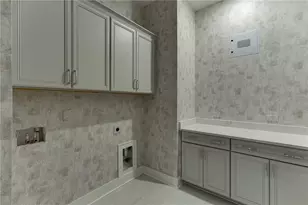 7032 Cottage Grv Dr, Flowery Branch, GA 30542 - Photo 8