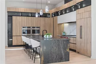 633 Pauley Pl, Sandy Springs, GA 30328 - Photo 6