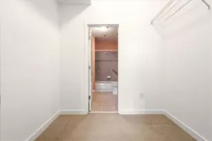 250 Pharr Rd NE, Atlanta, GA 30305 - Photo 28