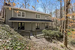 7127 Riverside Dr, Atlanta, GA 30328 - Photo 18