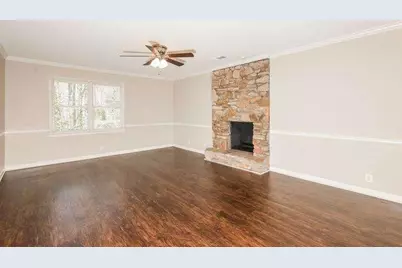 7127 Riverside Drive, Atlanta, GA 30328 - Photo 10