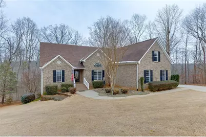 124 Edgewater Court, Braselton, GA 30517 - Photo 2