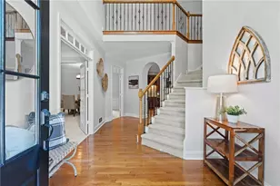 1028 Towne Lk Hls E, Woodstock, GA 30189 - Photo 4