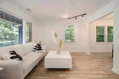 2537 Baker Road NW, Atlanta, GA 30318 - Photo 4