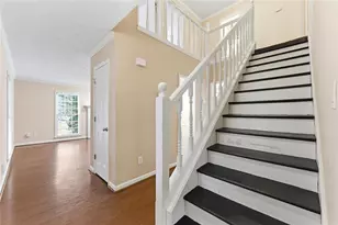 2709 Hawk Dr NE, Marietta, GA 30066 - Photo 2