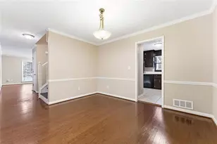 2709 Hawk Dr NE, Marietta, GA 30066 - Photo 4