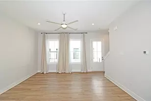 151 Chestnut Cir, Atlanta, GA 30342 - Photo 8